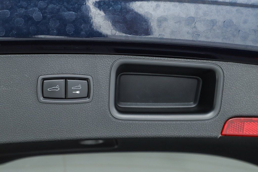 2022 Porsche Macan Base