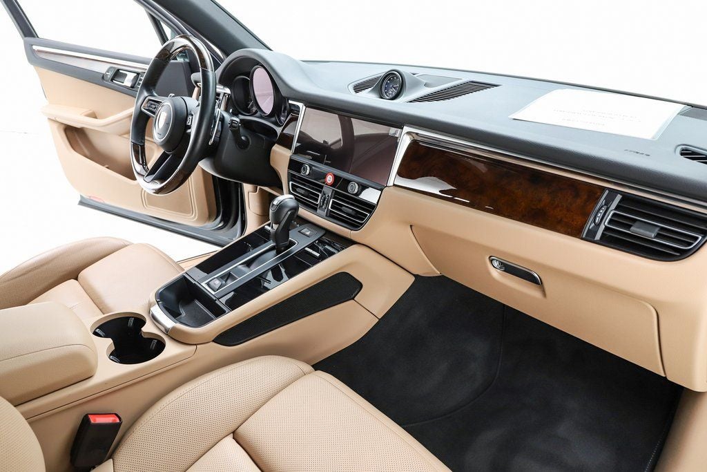 2022 Porsche Macan Base