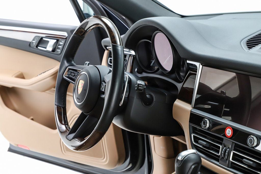 2022 Porsche Macan Base