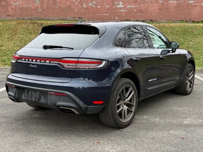 2022 Porsche Macan Base
