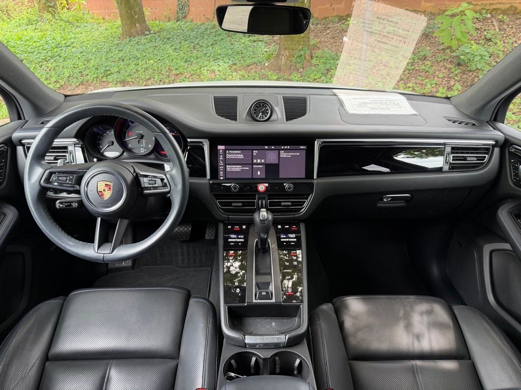2023 Porsche Macan Base