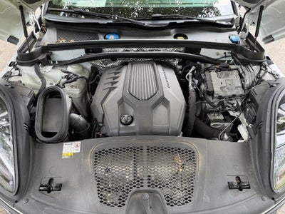 2023 Porsche Macan Base