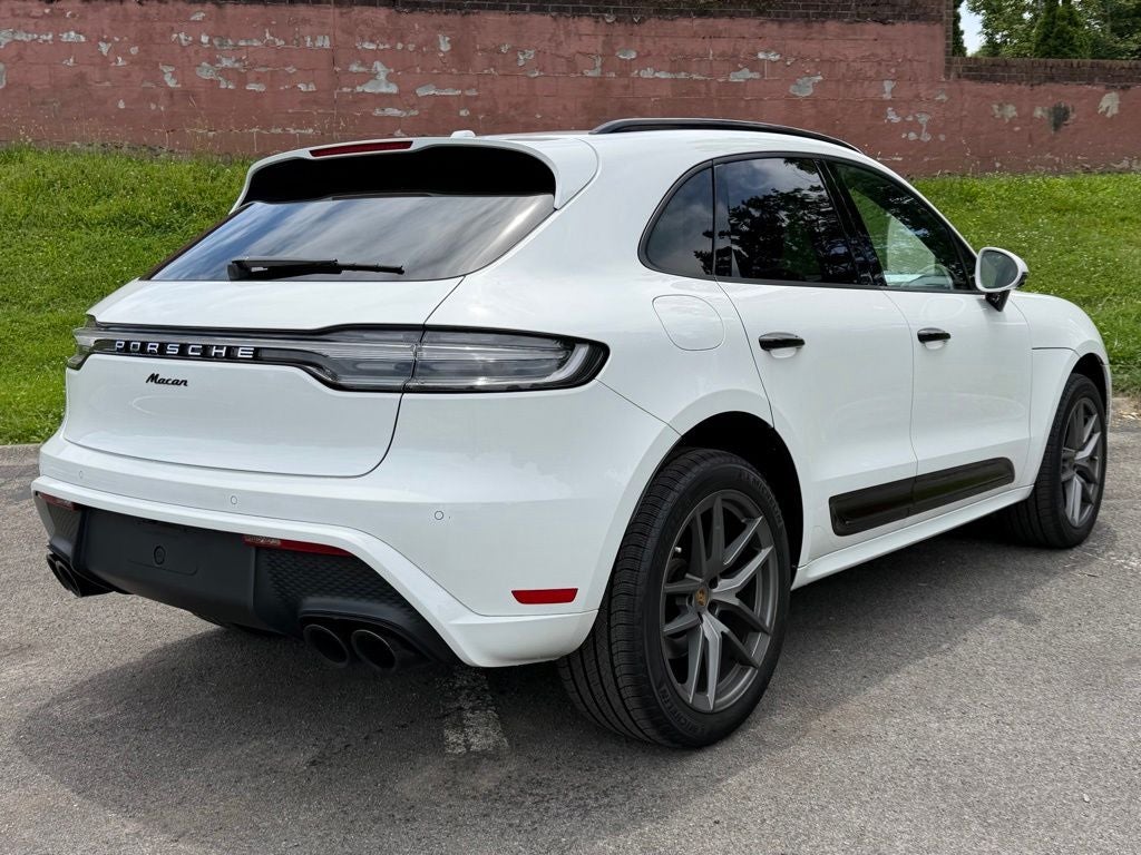 2023 Porsche Macan Base