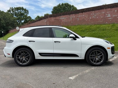 2023 Porsche Macan Base