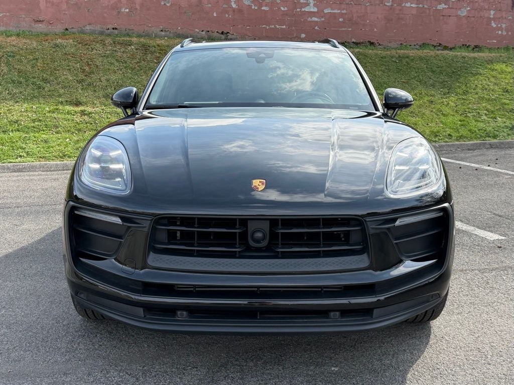 2023 Porsche Macan Base