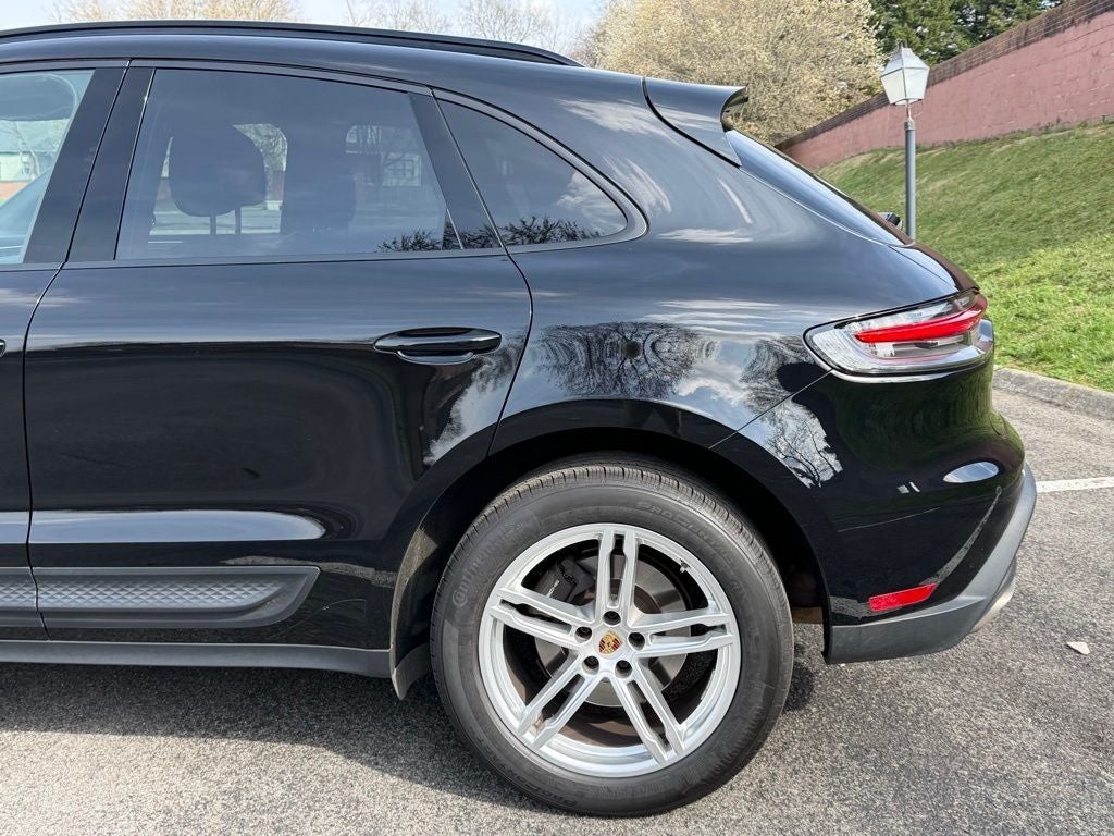 2023 Porsche Macan Base