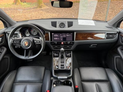 2023 Porsche Macan Base