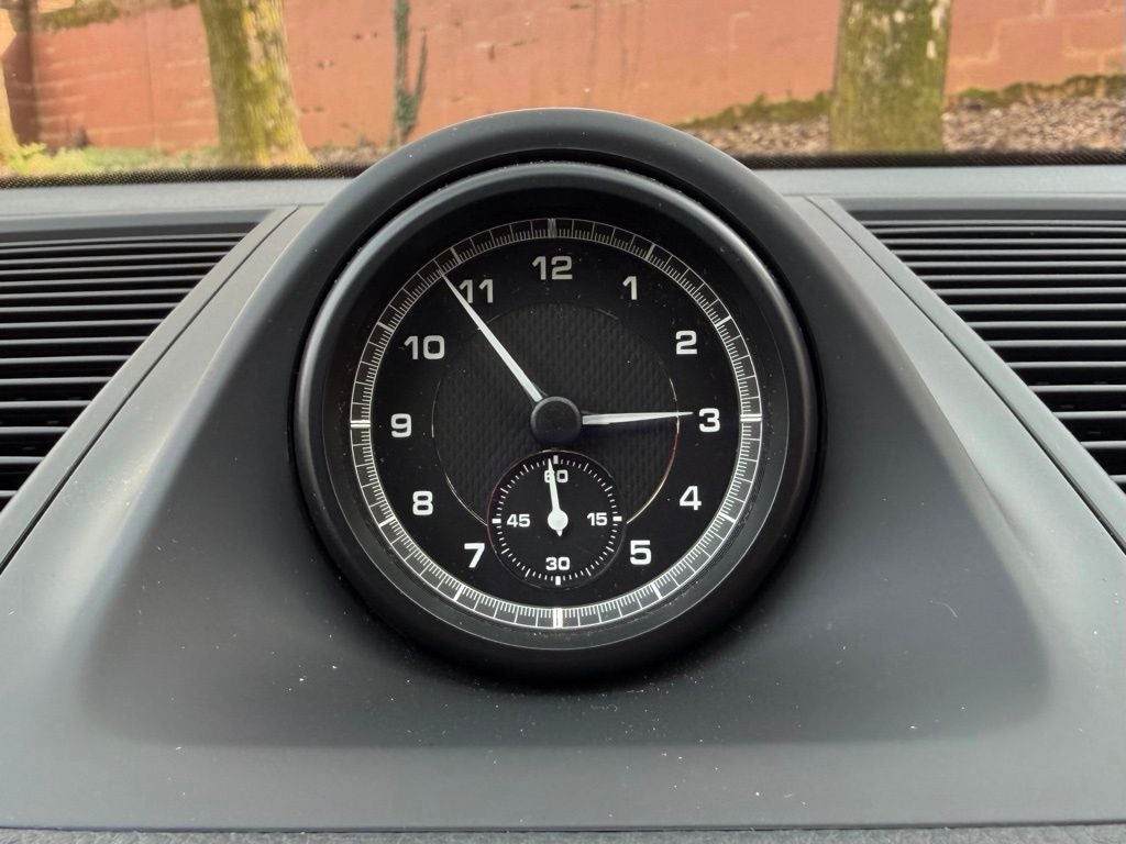 2023 Porsche Macan Base