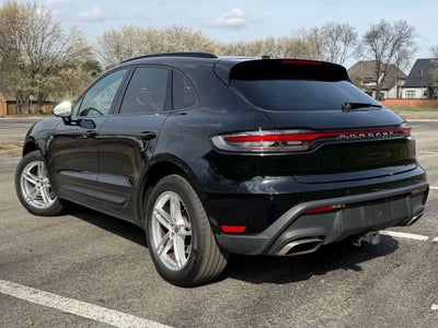 2023 Porsche Macan Base