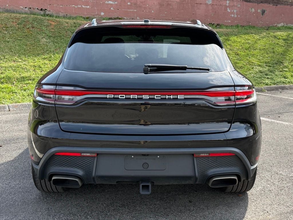 2023 Porsche Macan Base