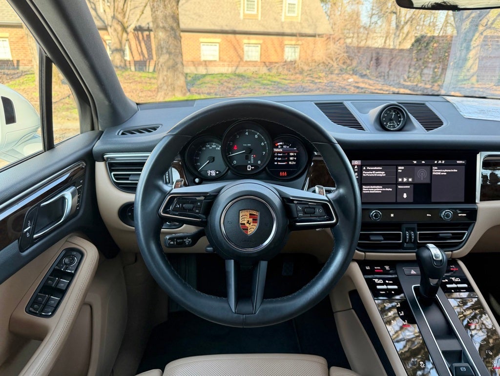 2023 Porsche Macan Base