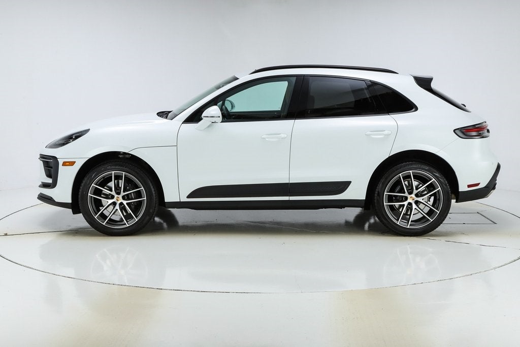 2023 Porsche Macan Base