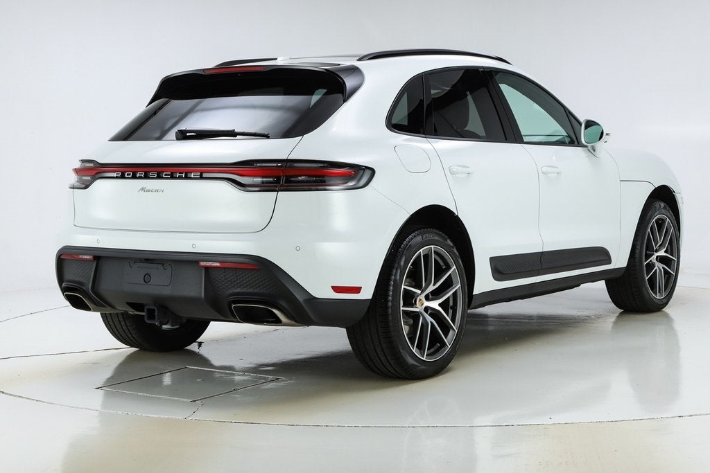 2023 Porsche Macan Base