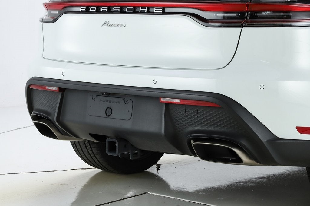 2023 Porsche Macan Base