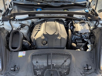 2023 Porsche Macan Base