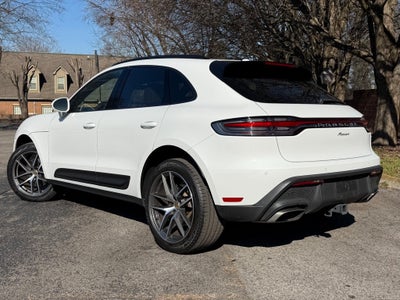 2023 Porsche Macan Base