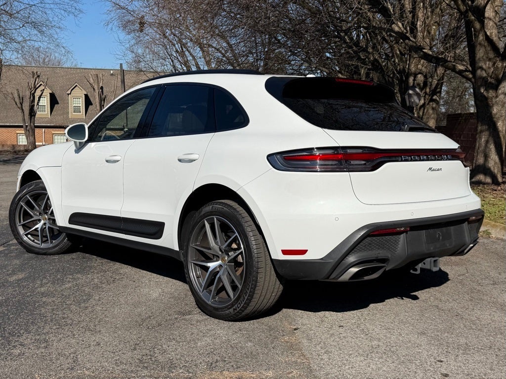 2023 Porsche Macan Base