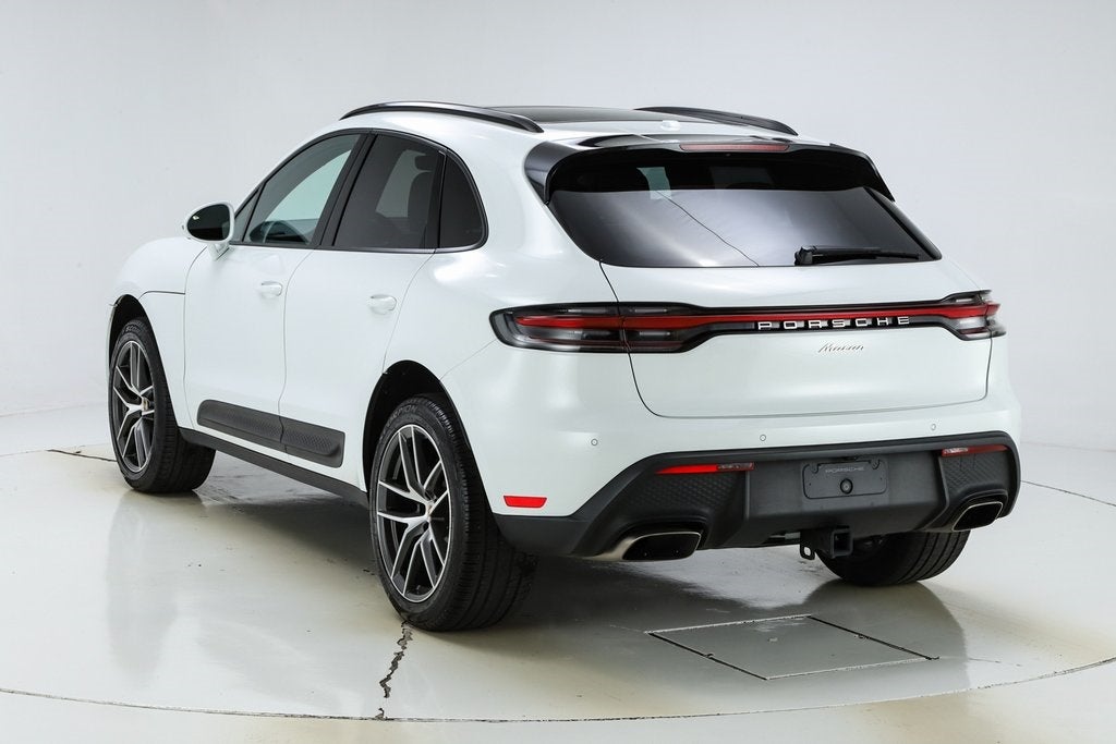 2023 Porsche Macan Base