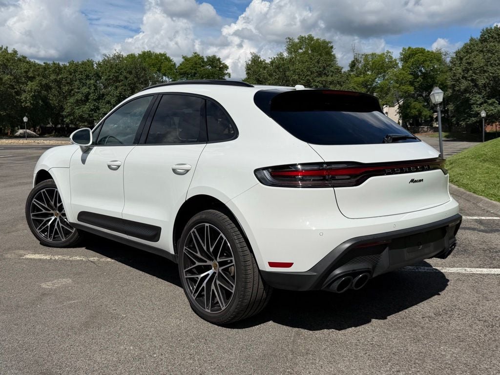 2026 Porsche Macan Base