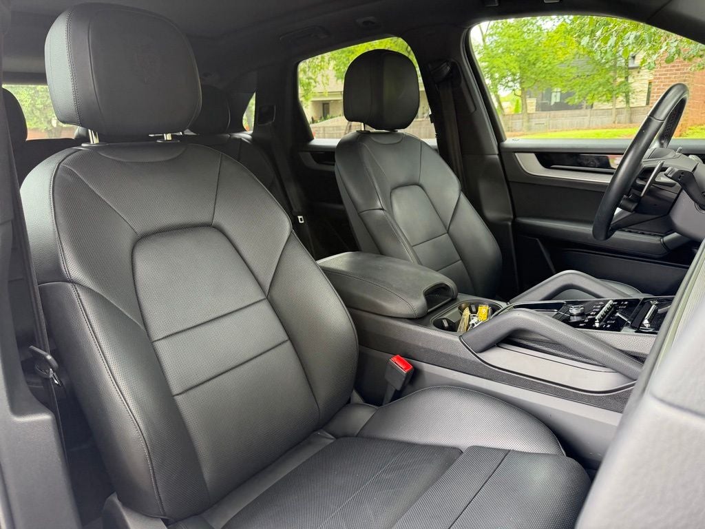 2024 Porsche Cayenne Base