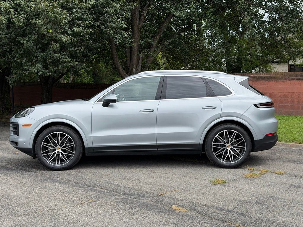 2024 Porsche Cayenne Base