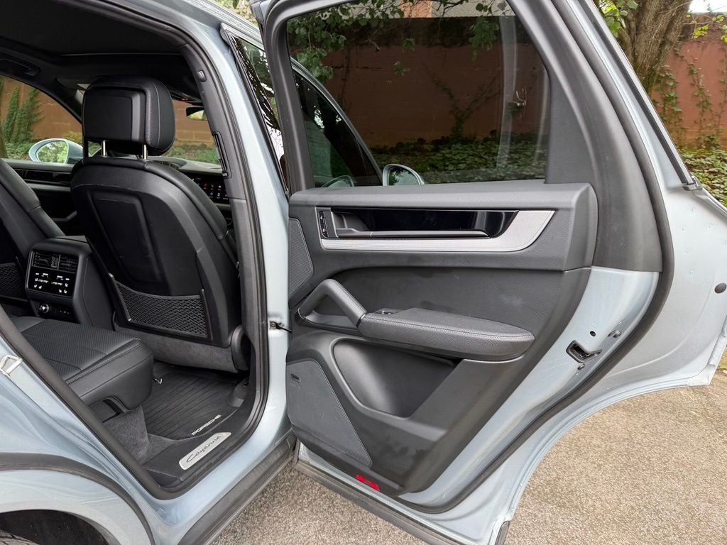 2024 Porsche Cayenne Base