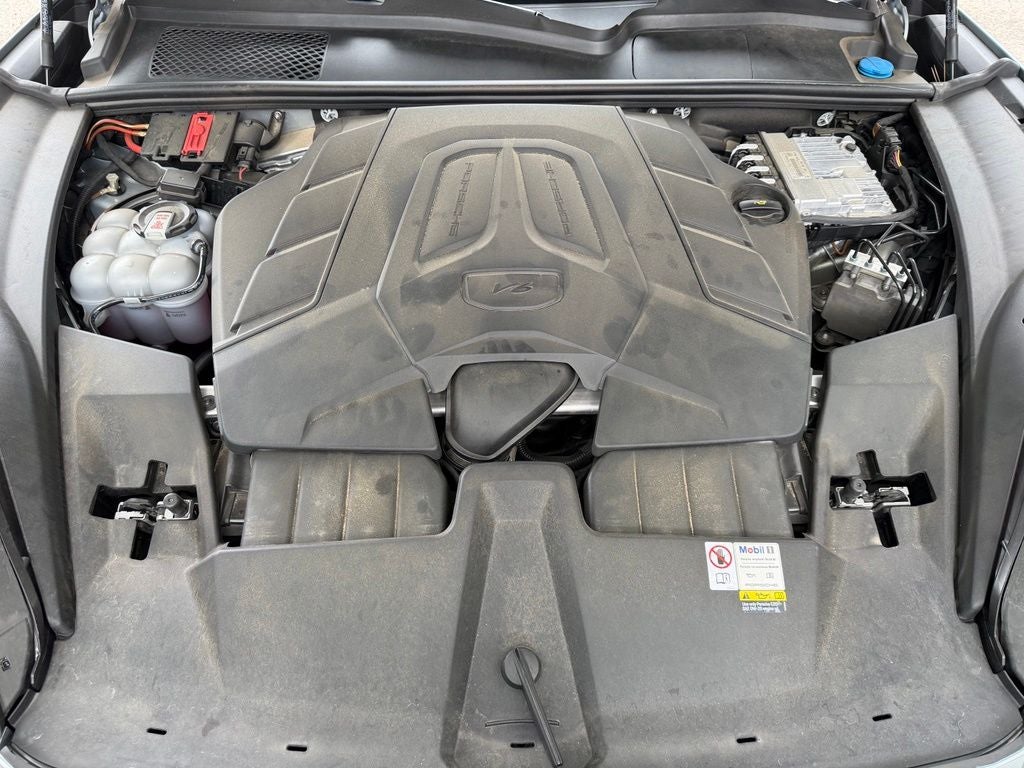 2024 Porsche Cayenne Base