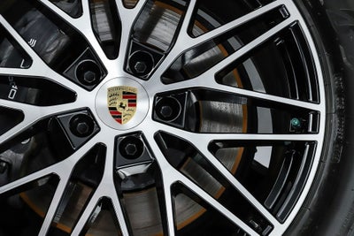 2024 Porsche Cayenne Base