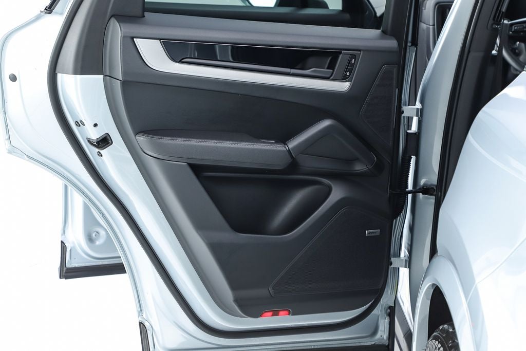 2024 Porsche Cayenne Base