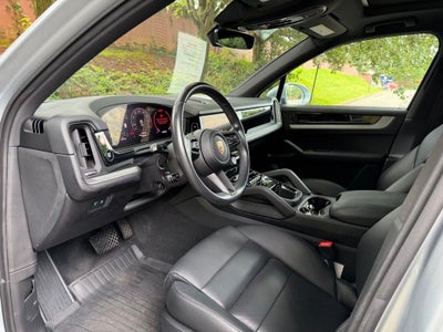 2024 Porsche Cayenne Base