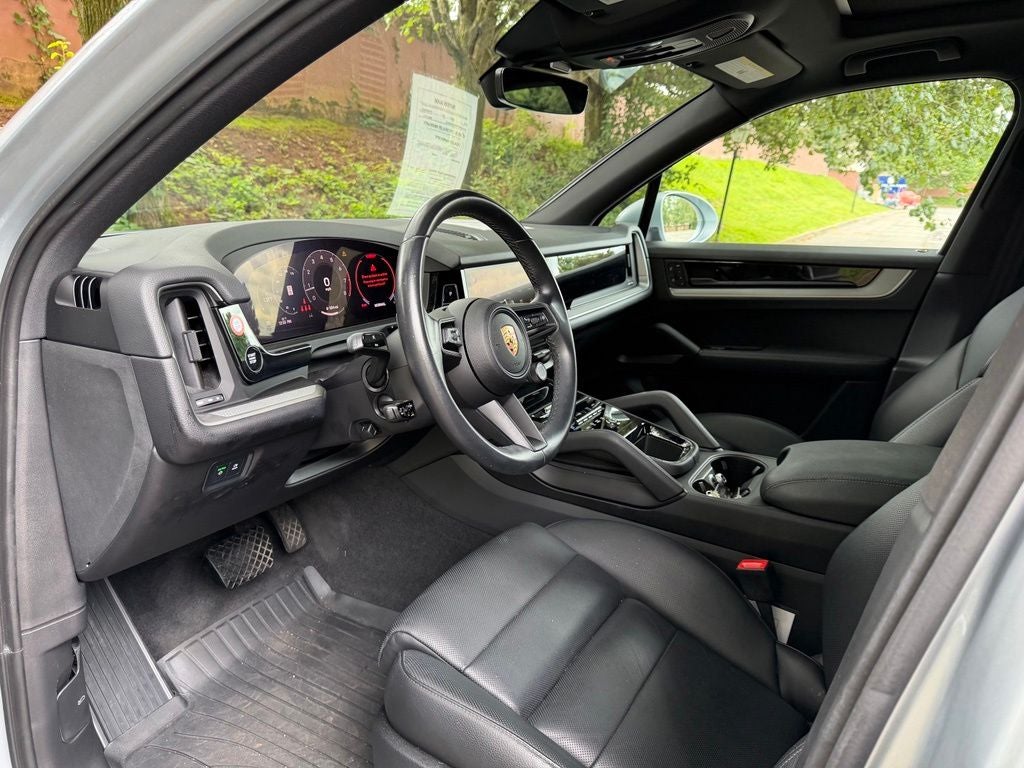 2024 Porsche Cayenne Base