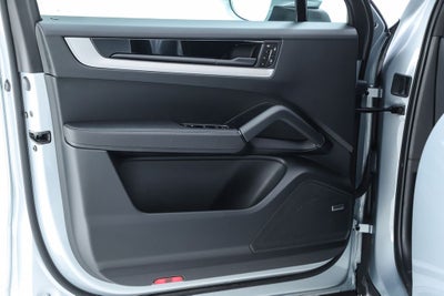 2024 Porsche Cayenne Base