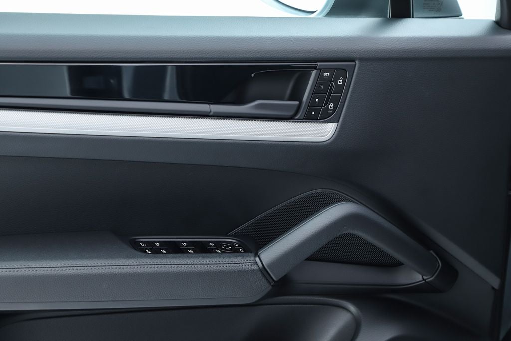 2024 Porsche Cayenne Base