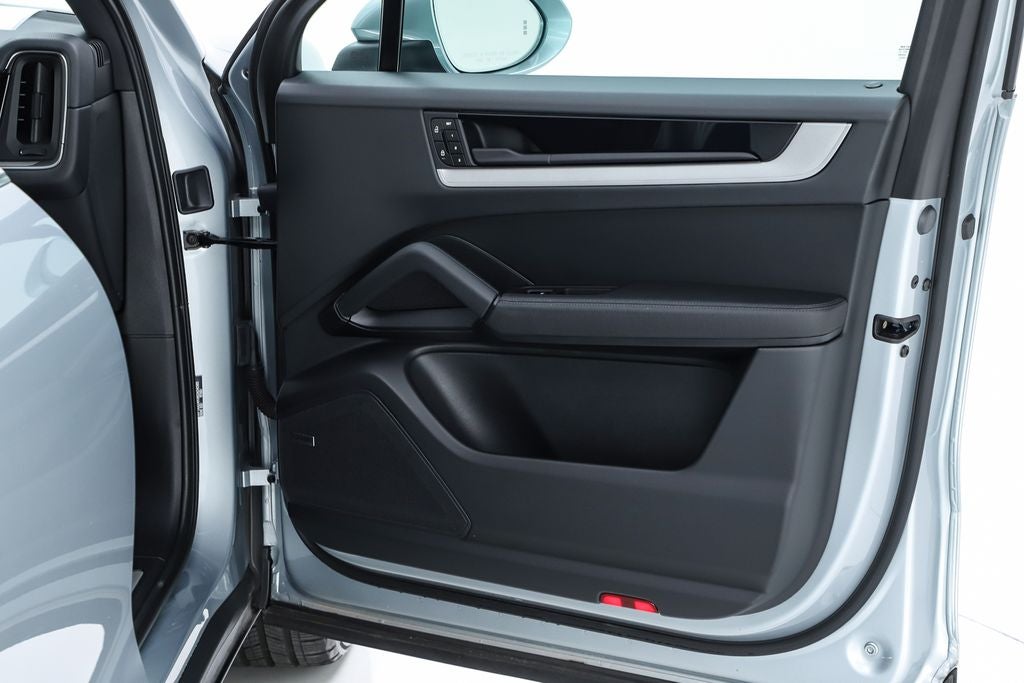 2024 Porsche Cayenne Base