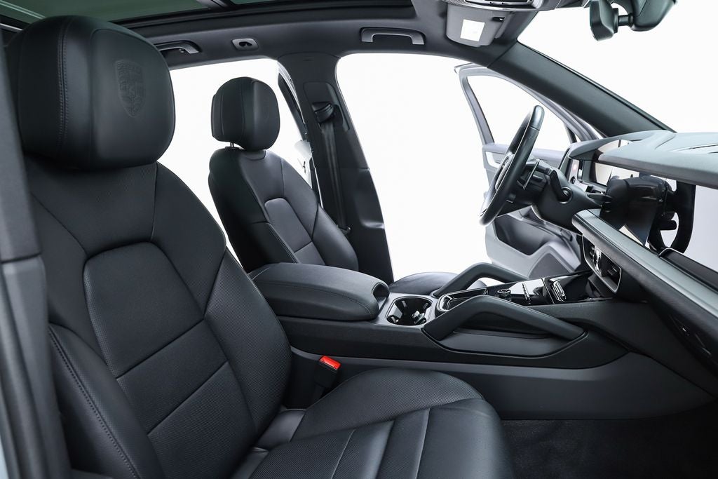 2024 Porsche Cayenne Base