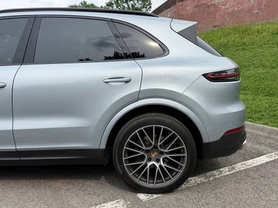 2023 Porsche Cayenne Base