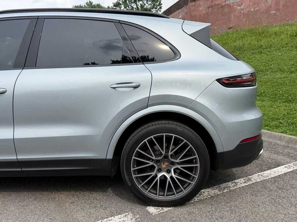 2023 Porsche Cayenne Base