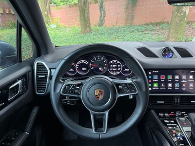 2023 Porsche Cayenne Base