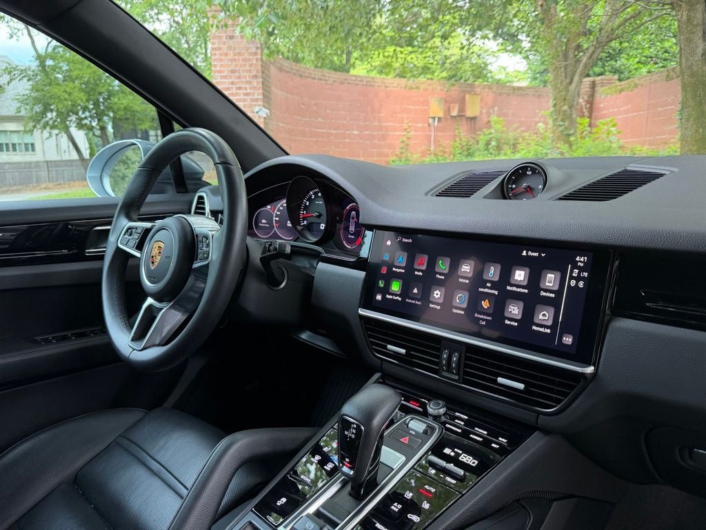 2023 Porsche Cayenne Base