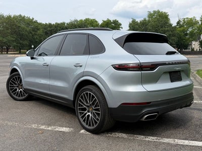 2023 Porsche Cayenne Base