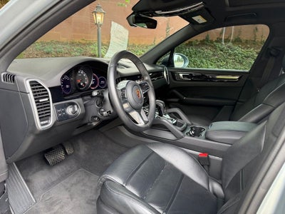 2023 Porsche Cayenne Base