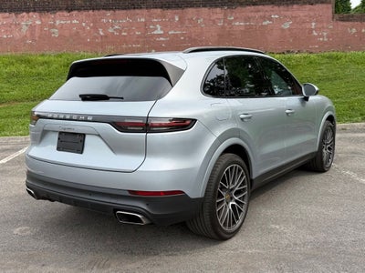 2023 Porsche Cayenne Base