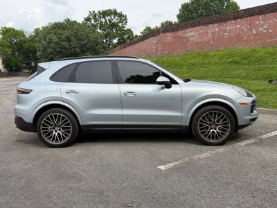 2023 Porsche Cayenne Base