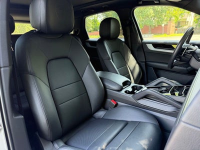 2026 Porsche Cayenne Base