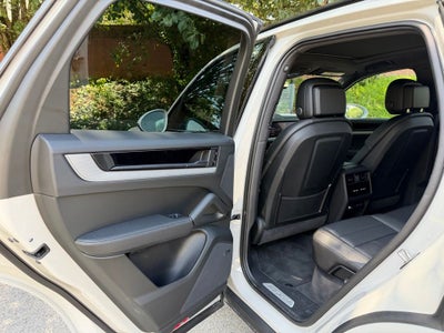 2026 Porsche Cayenne Base
