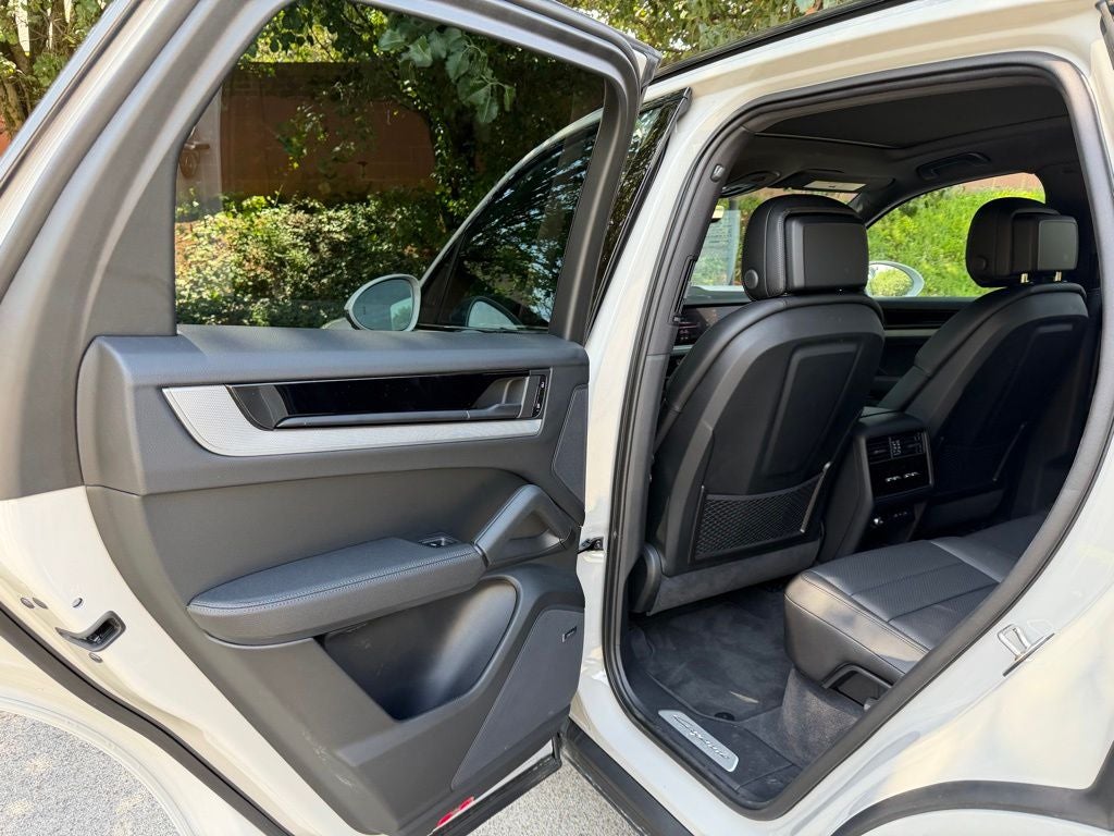2026 Porsche Cayenne Base
