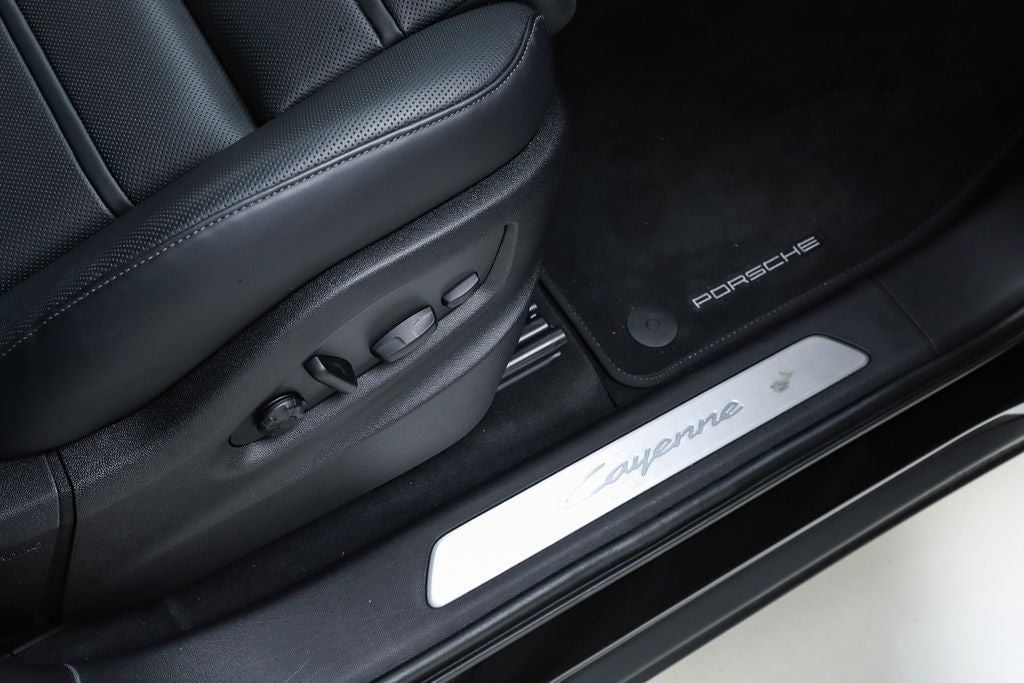 2026 Porsche Cayenne Base