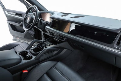 2026 Porsche Cayenne Base