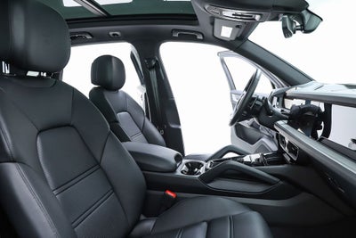 2026 Porsche Cayenne Base