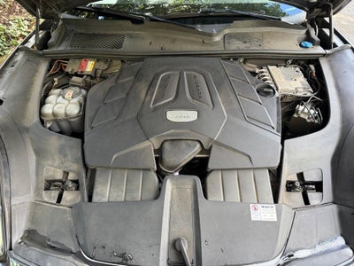 2021 Porsche Cayenne Base